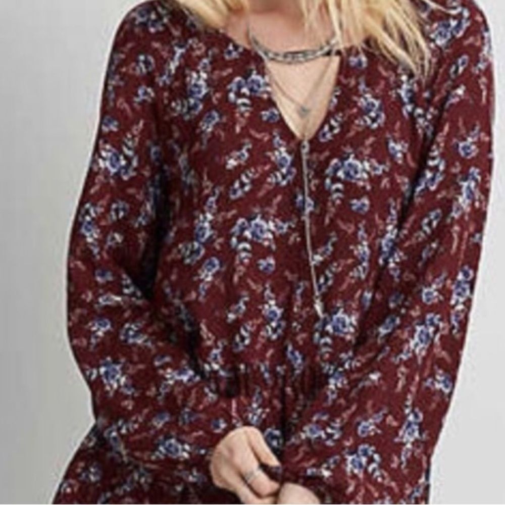 American Eagle Outfitters Floral Flowy Top Size S